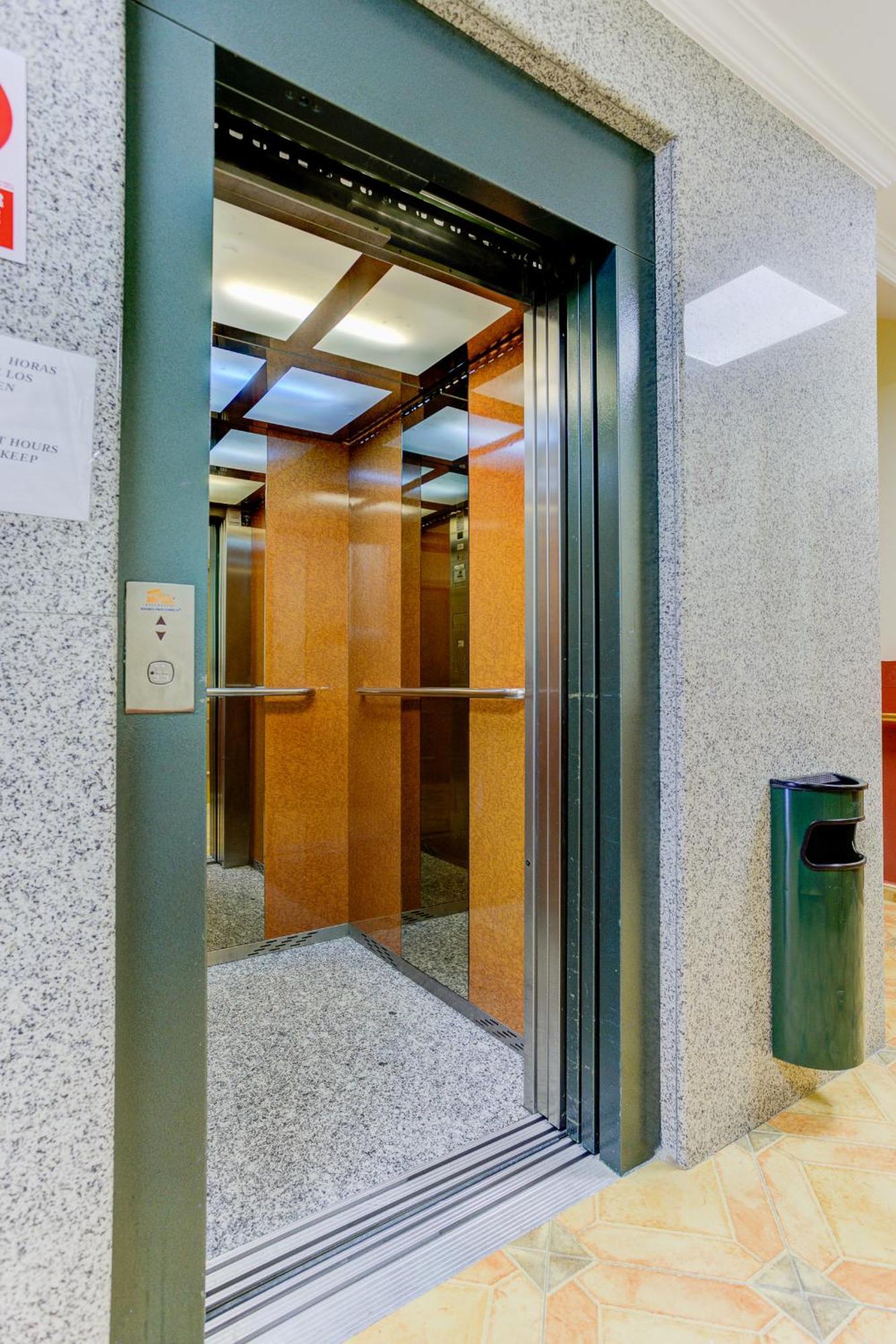 Hotel Pizarro Humanes de Madrid Ngoại thất bức ảnh