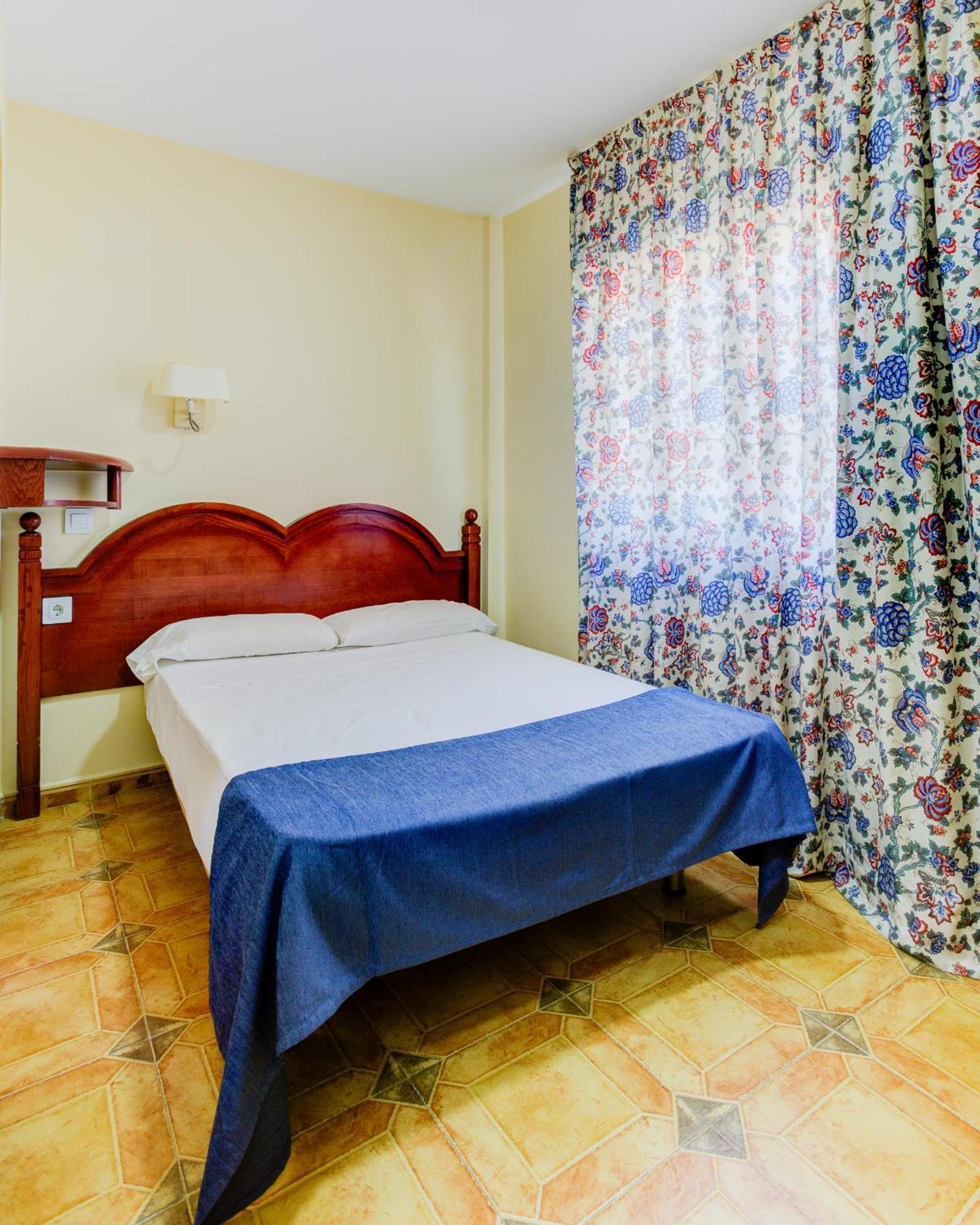 Hotel Pizarro Humanes de Madrid Ngoại thất bức ảnh