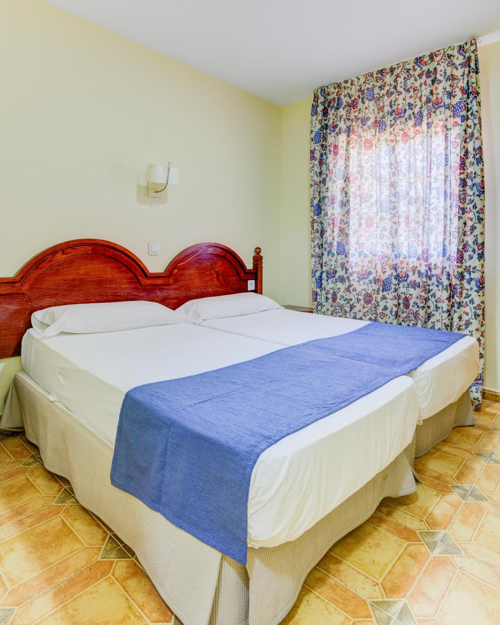Hotel Pizarro Humanes de Madrid Ngoại thất bức ảnh