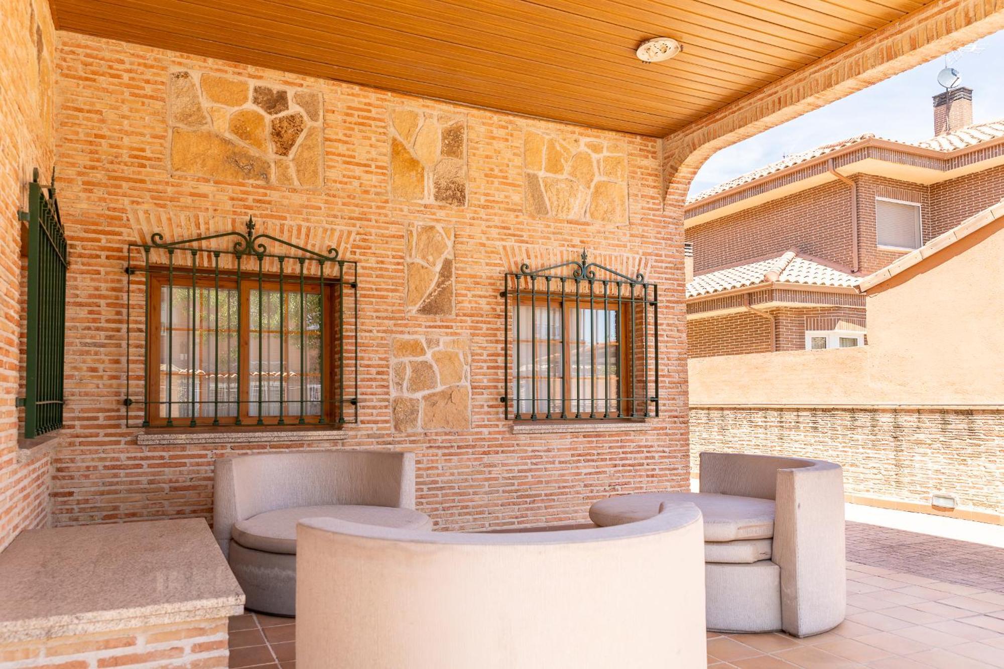 Hotel Pizarro Humanes de Madrid Ngoại thất bức ảnh